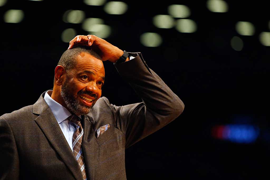 Brooklyn Nets Pecat Pelatih Kepala Hollins