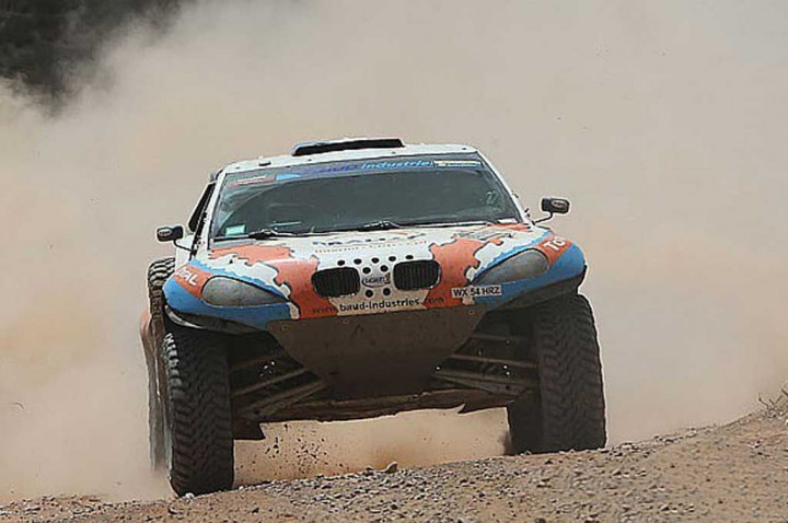 Penonton Tewas Tertabrak Mobil Reli di Etape-7 Dakar Rally