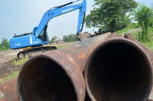 <i>Ngomongnya Pengurukan Tanah, Tahunya Pengeboran Gas</i>