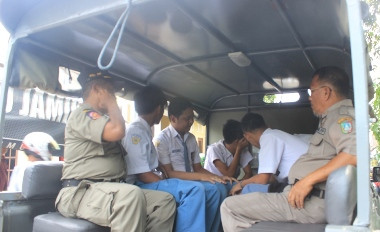 Puluhan Pelajar Terjaring Razia Kedapatan Bawa Sajam  