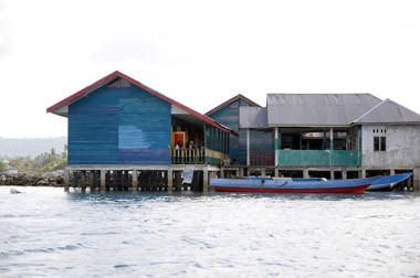 Pengalaman Unik di Desa Tradisional Indonesia 