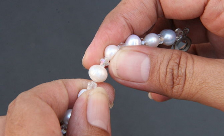 Begini Cara Membedakan Mutiara Asli dan Palsu