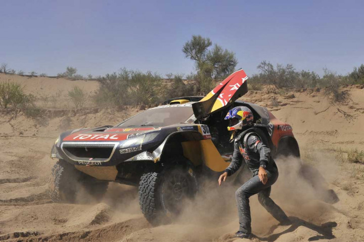 Peterhansel Buktikan Ancamannya di Etape-10 Dakar Rally
