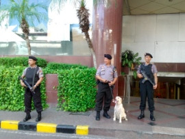 Polrestabes Surabaya Turunkan Anjing Pelacak