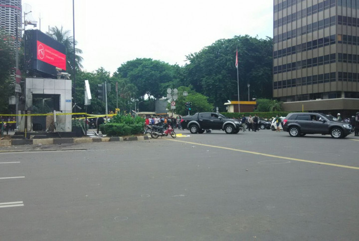 Kawasan Sarinah Aman, Lalin Dibuka