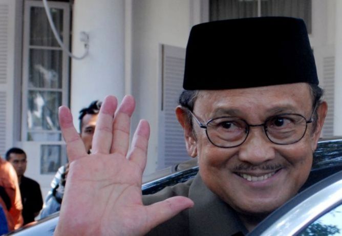 Habibie Siap Awasi Tim Transisi Partai Golkar Gelar Munas