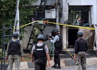 Hilang Usai Ledakan Thamrin, Keluarga Berharap Rico Selamat 