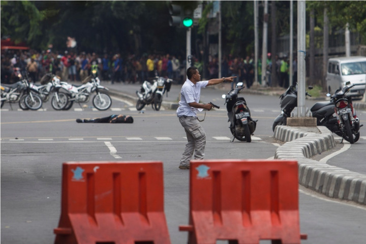 Ada Tim Pengantar & Penjemput Pelaku Teror di Thamrin?
