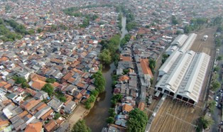 Persempit Pergerakan Teroris, Ahok Siap Berangus Kawasan Padat Penduduk