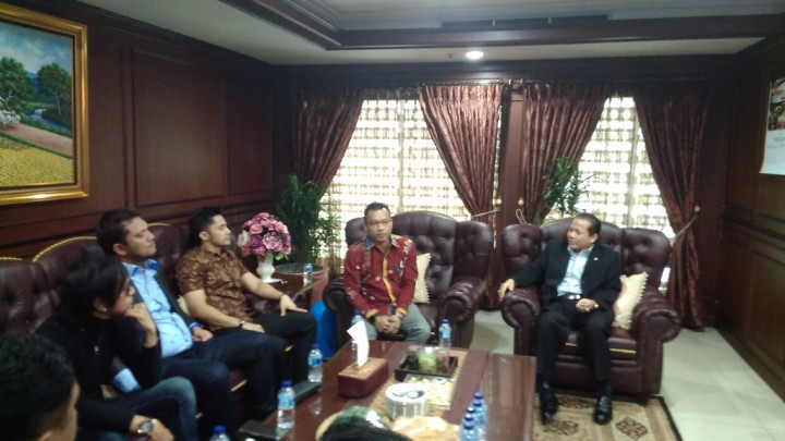 Hengky Kurniawan Mengeluh Layar Film Indonesia Dibatasi