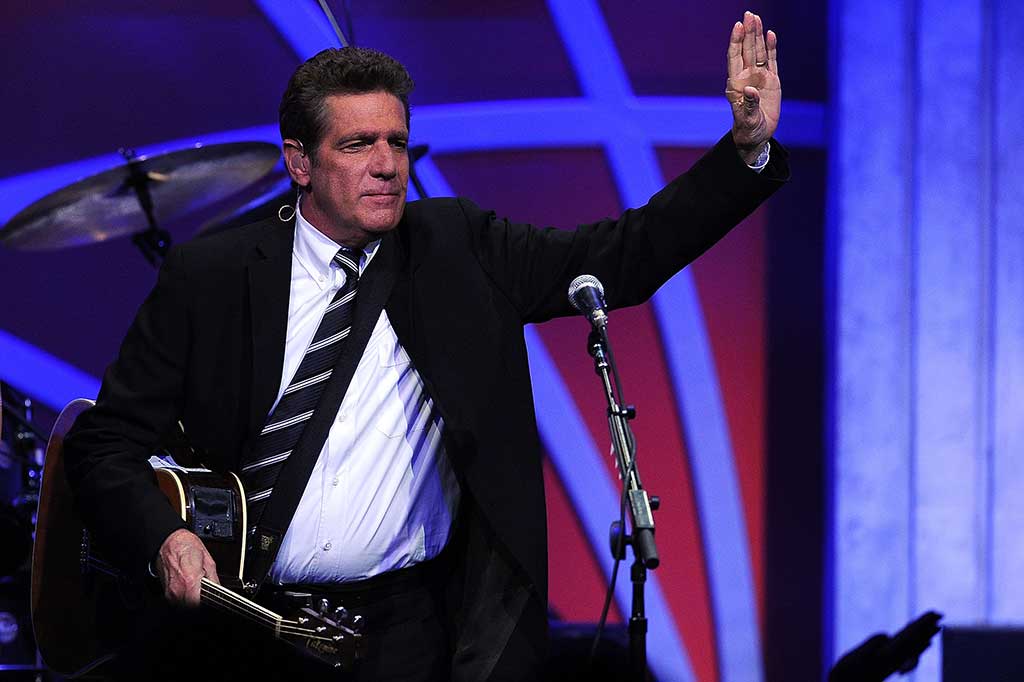 Gitaris Eagles Glenn Frey Tutup Usia