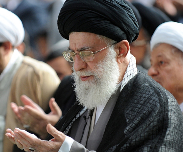 Ayatullah Khamenei Peringatkan Tipuan AS