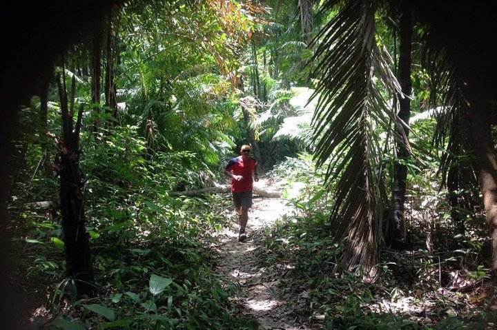 Jungle Book Marathon, Lomba Lari Sekaligus Berbagi