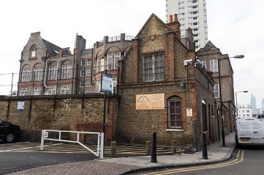 Buku Bernuansa Ekstremisme Ditemukan di Sebuah Sekolah Inggris