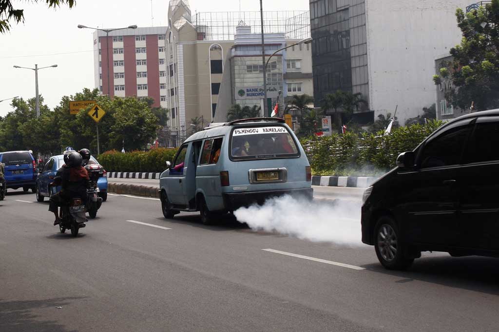  Kendaraan  Bermotor Sumbang 23 Persen Polusi  di Udara 