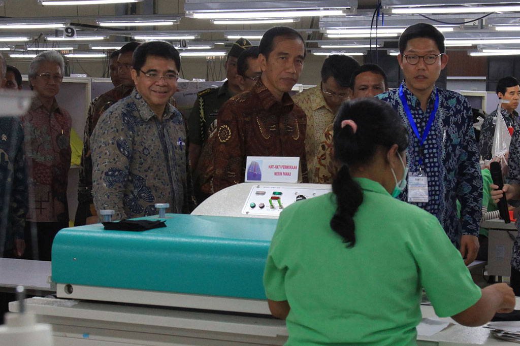 Jokowi Resmikan Pabrik Tekstil di Wonogiri