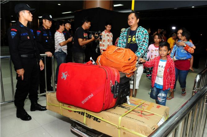 Dini Hari, 400 Eks Anggota Gafatar Asal Jatim Dipulangkan