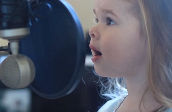 Gadis 3 Tahun Pukau Netizen Nyanyikan Lagu Lawas The Little Mermaid