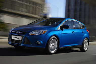 NHTSA Investigasi Ford Focus Masalah Kait Pintu Mobil   
