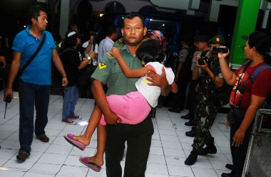 Alami Dehidrasi, Bocah Eks Gafatar Dievakuasi dari KRI 