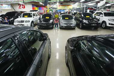 Pedagang Mobil Bekas Mulai Enggan Beli Mobil Ford  