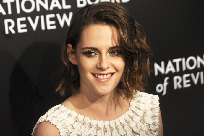 Kristen Stewart Ingin Jajal Film Superhero