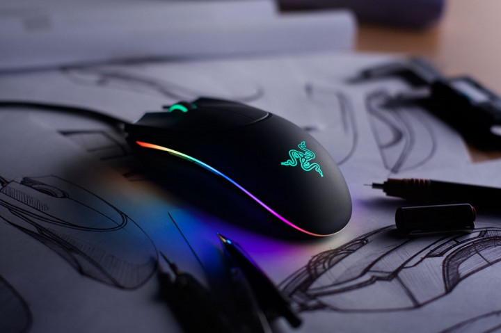 Razer Diamondback, Desain Eksentrik Belum Tentu Ergonomis  
