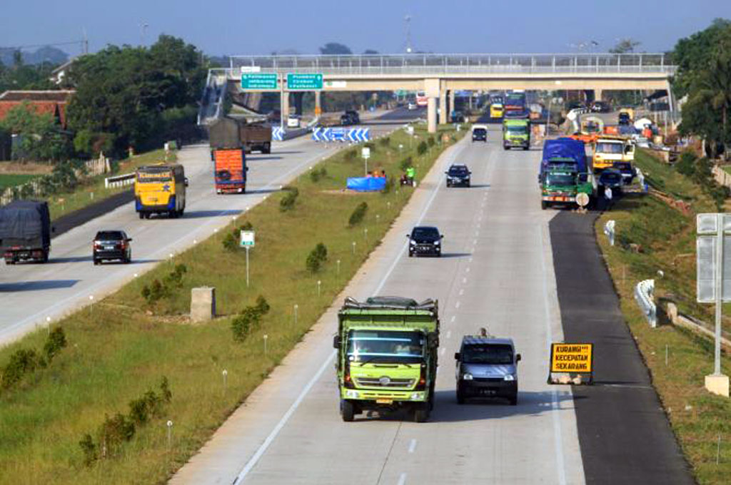 Jasa Marga Siapkan Mobil Derek Gratis ke  Pintu  Keluar Tol  