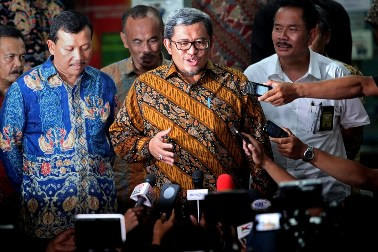 Aher dan Emil Sambangi Bareskrim Polri Hari Ini 