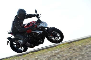 MV Agusta Brutale 675 Siap Ramaikan Pasar  