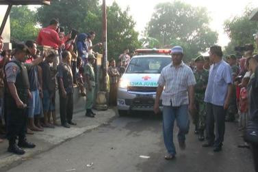 Keluarga Pelaku Teror Thamrin Meminta Maaf 