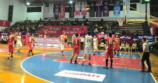 Sengit, CLS Knights Jinakkan Garuda Bandung 71-60 