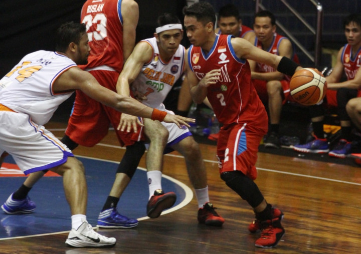 Pelita Jaya Menang Mudah Atas Stadium