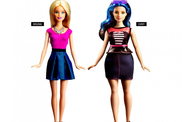 Bentuk Tubuh Boneka Barbie Kini Lebih Sintal