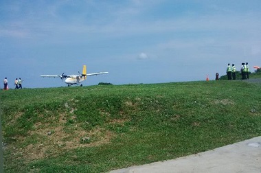 Warga Sayangkan Tiket Pesawat ke Bawean tak Dijual <i>Online</i> 