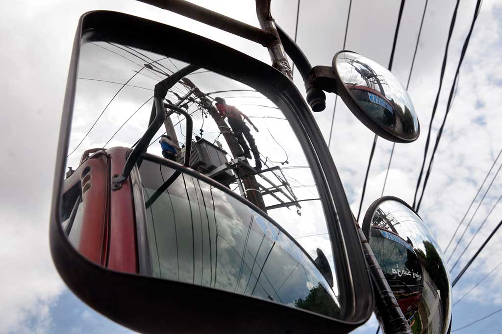 Tarif Listrik Pelanggan Nonsubsidi Turun