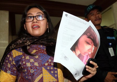 Direktur LBH Apik Ratna Batara Munti saat melaporkan Masinton Pasaribu ke MKD DPR/MI/Ramdani
