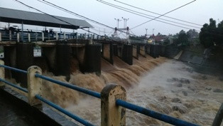 Air Kiriman Bogor Terus Bergerak, Depok Siaga 3