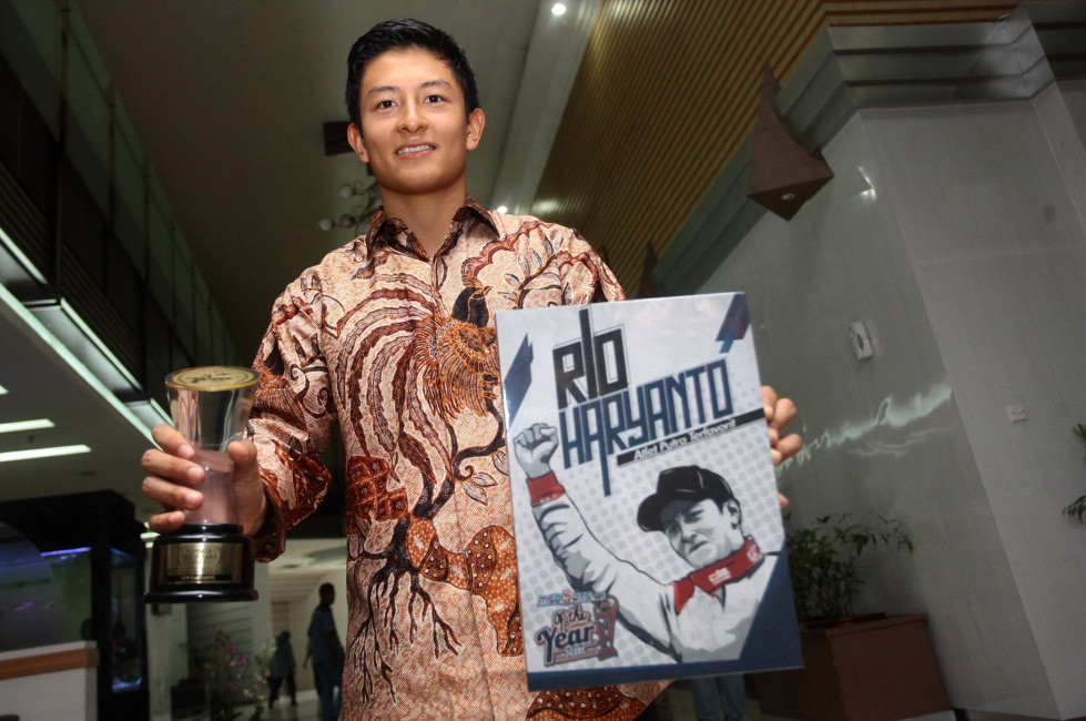 Rio Haryanto saat menyambangi Kemenpora beberapa waktu lalu (Foto: ANTARA FOTO/Muhammad Adimaja)