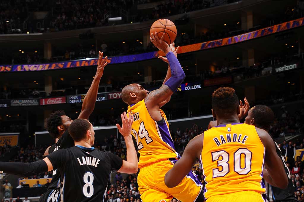 Bryant Bawa Lakers Tekuk Timberwolves 119-115