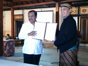 Prasetyo Berharap Novanto Penuhi Panggilan