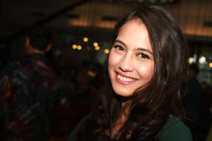 Cara Pevita Pearce Hemat Uang