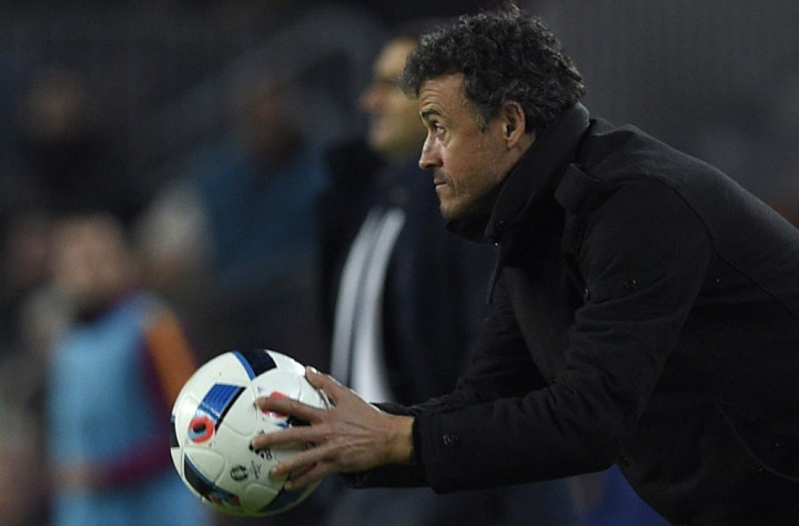 Barcelona Bantai Valencia, Enrique Beri Selamat kepada Anak Asuhnya