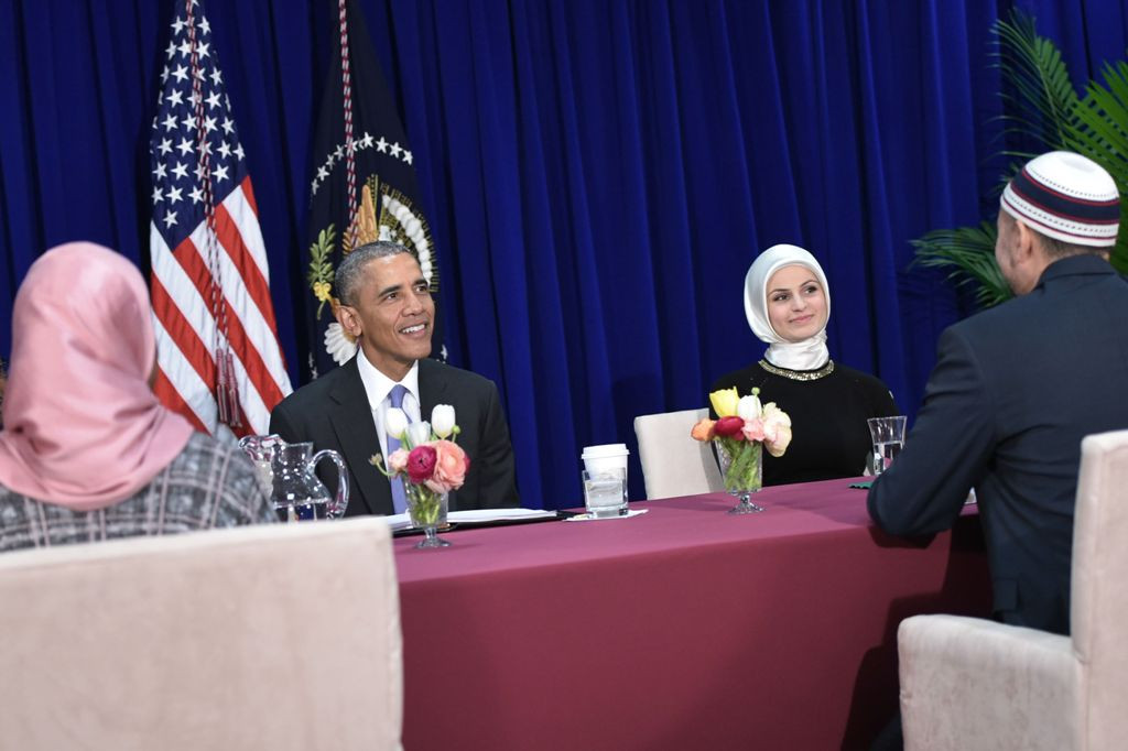 Presiden AS Barack Obama bertemu dengan warga Muslim AS (Foto: AFP)