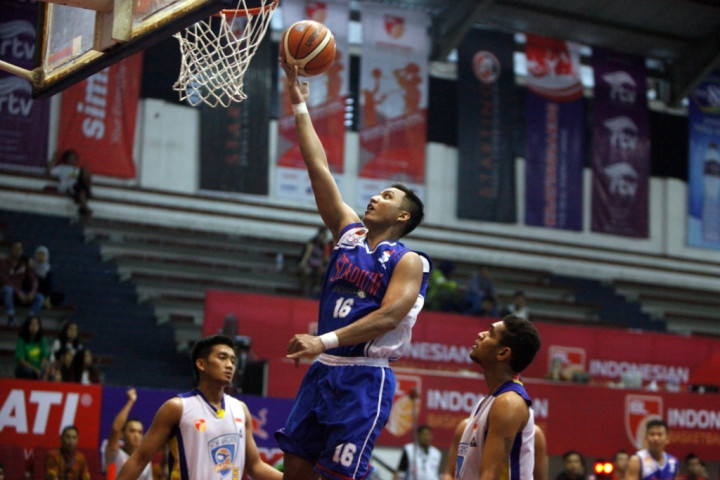 Permainan Konsisten Teguh Tuai Pujian Pelatih Stadium