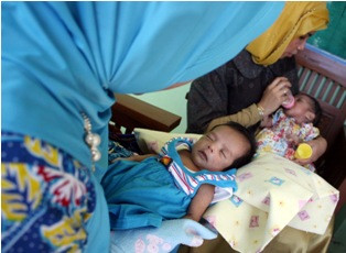 Bakso Tersangkut di Leher, Balita Tewas