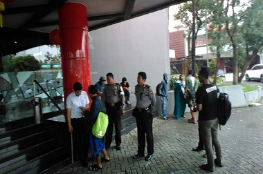 Gay Party Batal, Polisi Tetap Berjaga-jaga di Happy Puppy