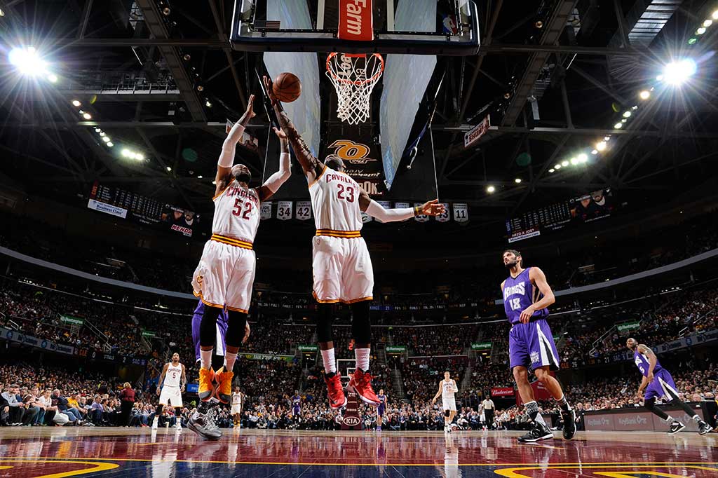 James Ukir Triple-Double, Cavaliers Tekuk Kings