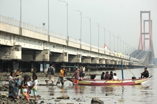 Persoalan Sosial Ancam Potensi Investasi di Suramadu