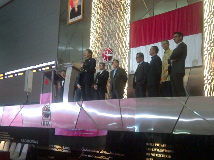 Resmi <i>Listing</i>, Saham Mahaka Radio Menguat 20%